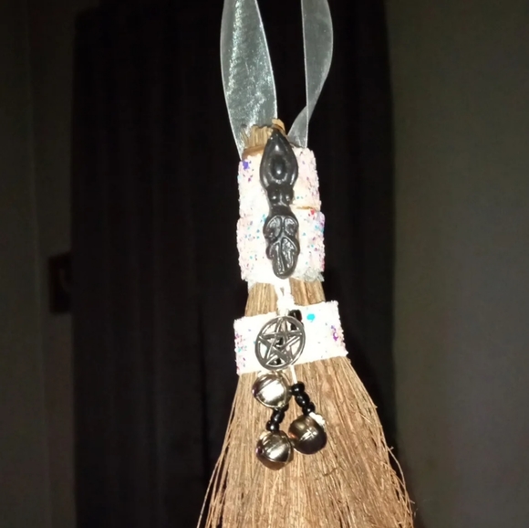 Brooms! - Picture 7 of 8